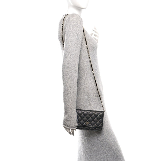 Caviar Quilted Wallet on Chain WOC Black