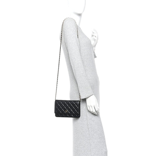 Lambskin Quilted Wallet On Chain WOC Black