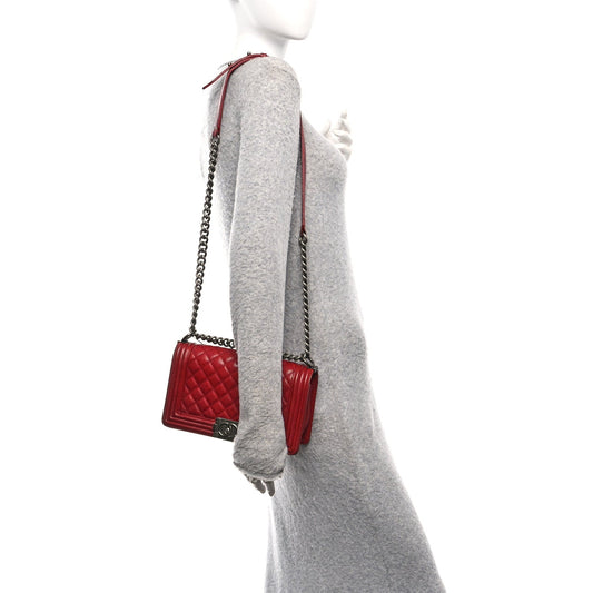 Caviar Quilted Medium Boy Flap Dark Red