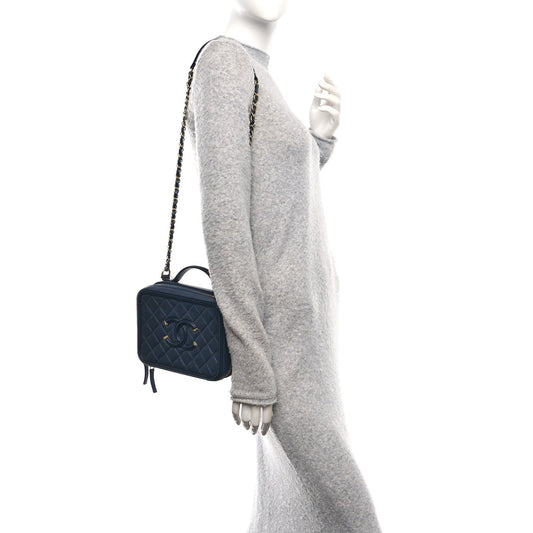 Caviar Quilted Medium CC Filigree Vanity Case Navy