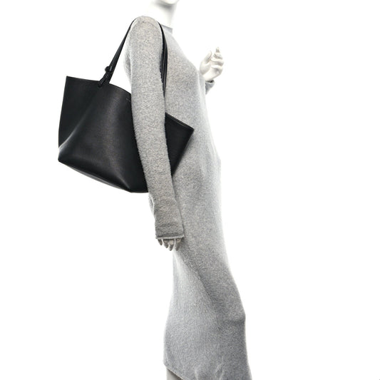 Grained Calfskin Park Tote Three Black