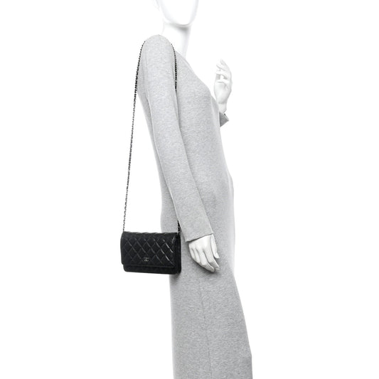 Caviar Quilted Wallet on Chain WOC Black