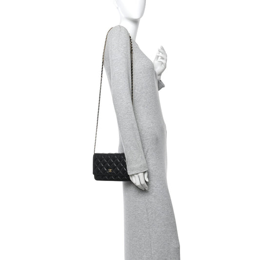 Caviar Quilted Wallet on Chain WOC Black