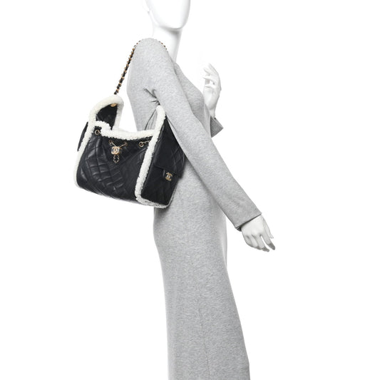 Crumpled Sheepskin Shearling Quilted Small Chanel 25 Handbag Black White