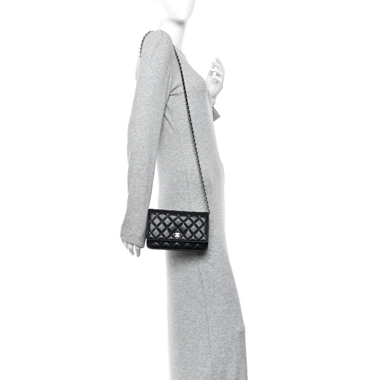 Lambskin Quilted Wallet On Chain WOC Black