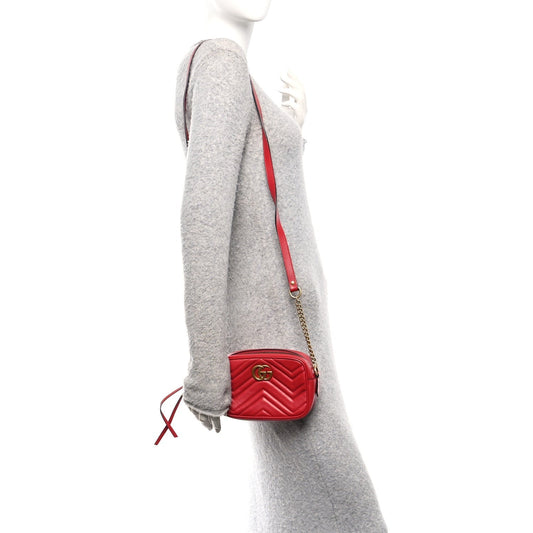 Calfskin Matelasse Mini GG Marmont Chain Shoulder Bag Hibiscus Red