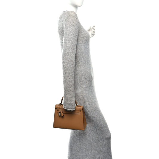 Epsom Kelly Sellier 25 Biscuit
