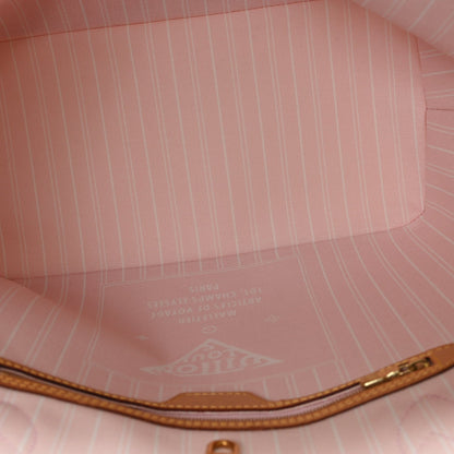 Monogram Giant By The Pool Neverfull MM Light Pink
