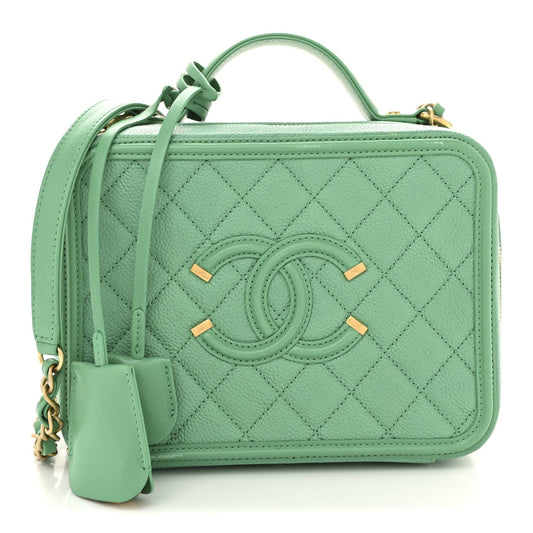 Caviar Quilted Medium CC Filigree Vanity Case Green