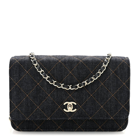 Denim Quilted CC Turnlock Wallet On Chain WOC Dark Blue Orange