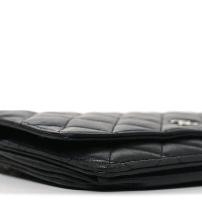 Lambskin Quilted Wallet On Chain WOC Black