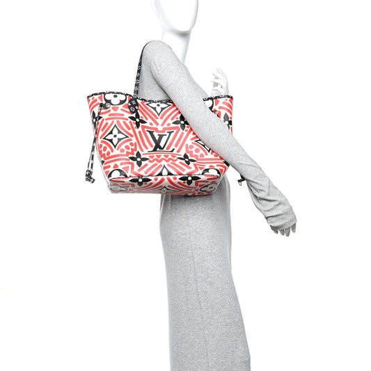 Monogram Giant Crafty Neverfull MM Creme Rouge Black