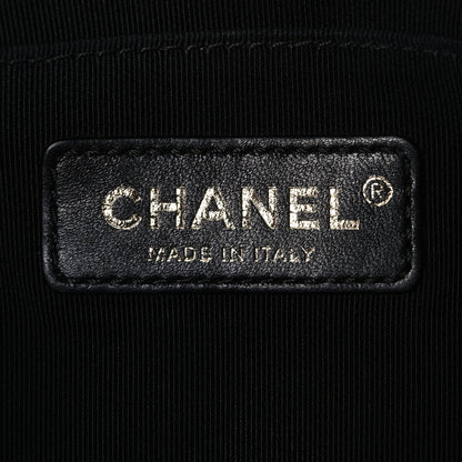 Caviar Quilted Medium Boy Flap Black