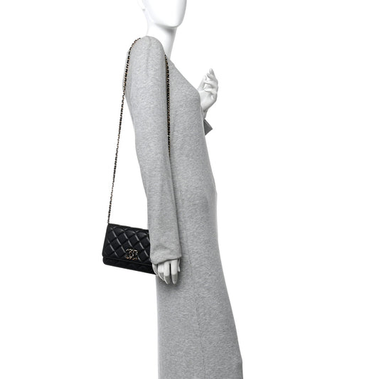 Lambskin Quilted Twisted CC Wallet On Chain WOC Black