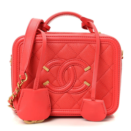 Caviar Quilted Small CC Filigree Vanity Case Red
