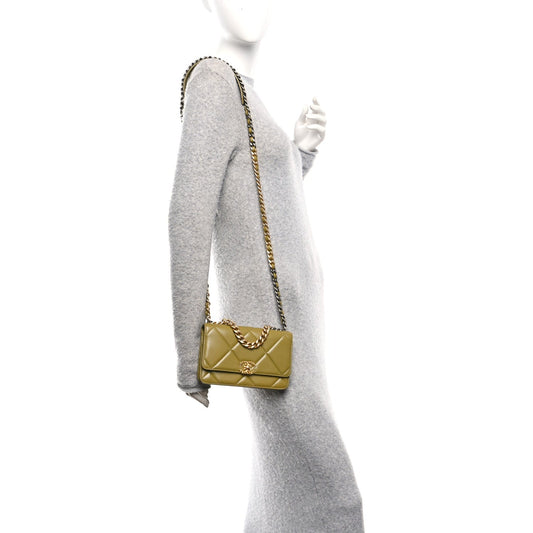 Lambskin Quilted Chanel 19 Wallet On Chain WOC Green