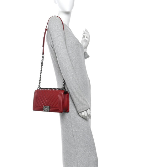 Lambskin Chevron Quilted Medium Boy Flap Red