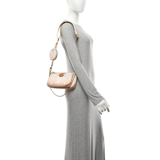 Monogram Giant By The Pool Multi Pochette Accessories Brume