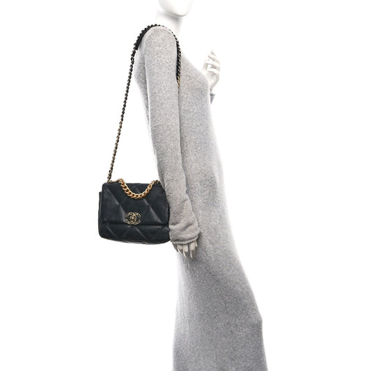 Lambskin Quilted Medium Chanel 19 Flap Black