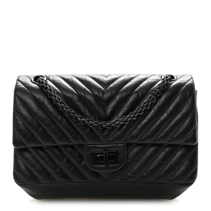 Aged Calfskin Chevron Quilted 2.55 Reissue 225 Flap So Black
