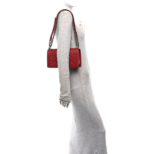 Lambskin Quilted Medium Boy Flap Red