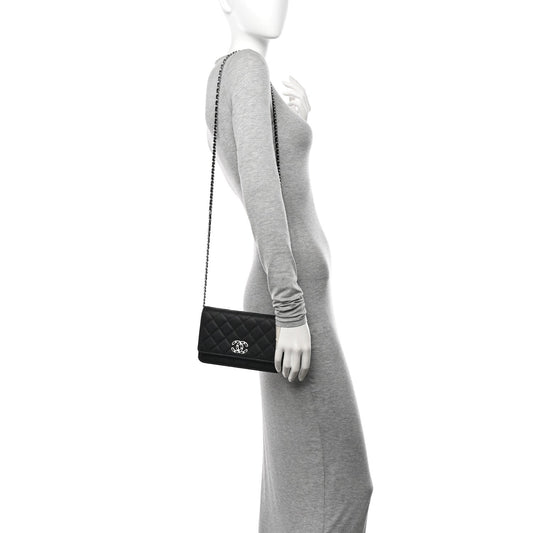 Caviar Quilted Chanel 19 Wallet On Chain WOC Black White