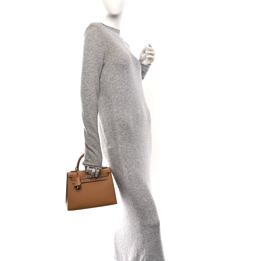 Epsom Kelly Sellier 25 Biscuit