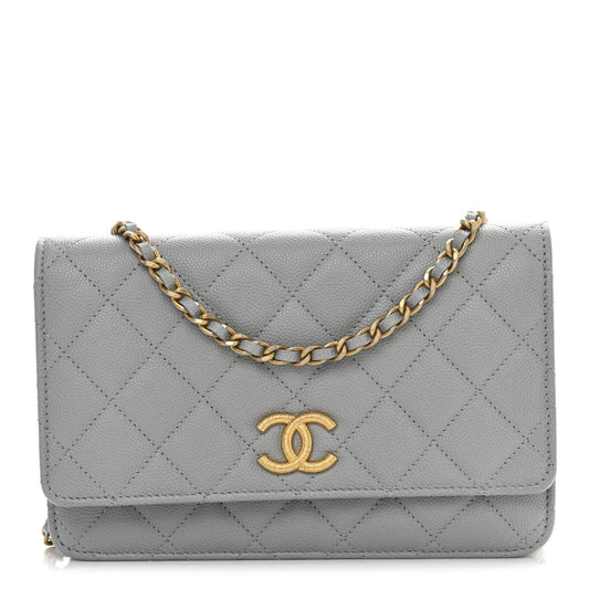 Caviar Quilted Textured CC Wallet On Chain WOC Grey